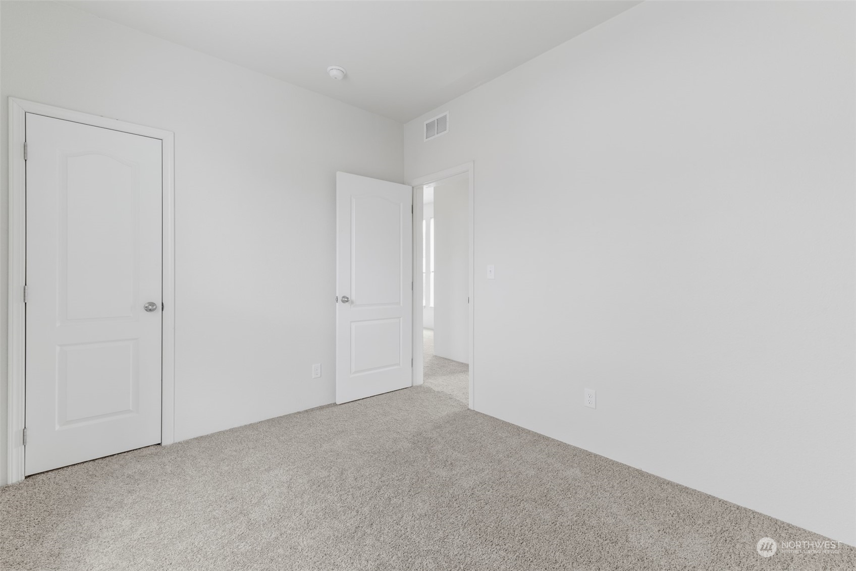 9811 Southwest Herman Road, Unit 45 Tualatin, OR 97062 - Photo 13 of 28 a view of an empty room