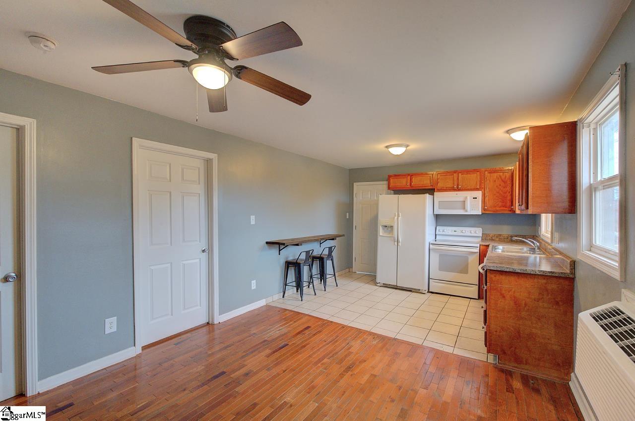 325 Rock Quarry Road Travelers Rest, SC 29690 - Photo 11 of 35