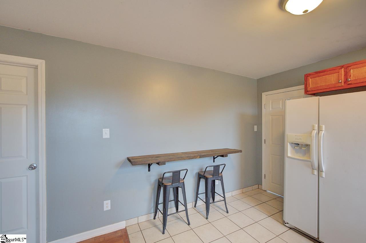 325 Rock Quarry Road Travelers Rest, SC 29690 - Photo 12 of 35