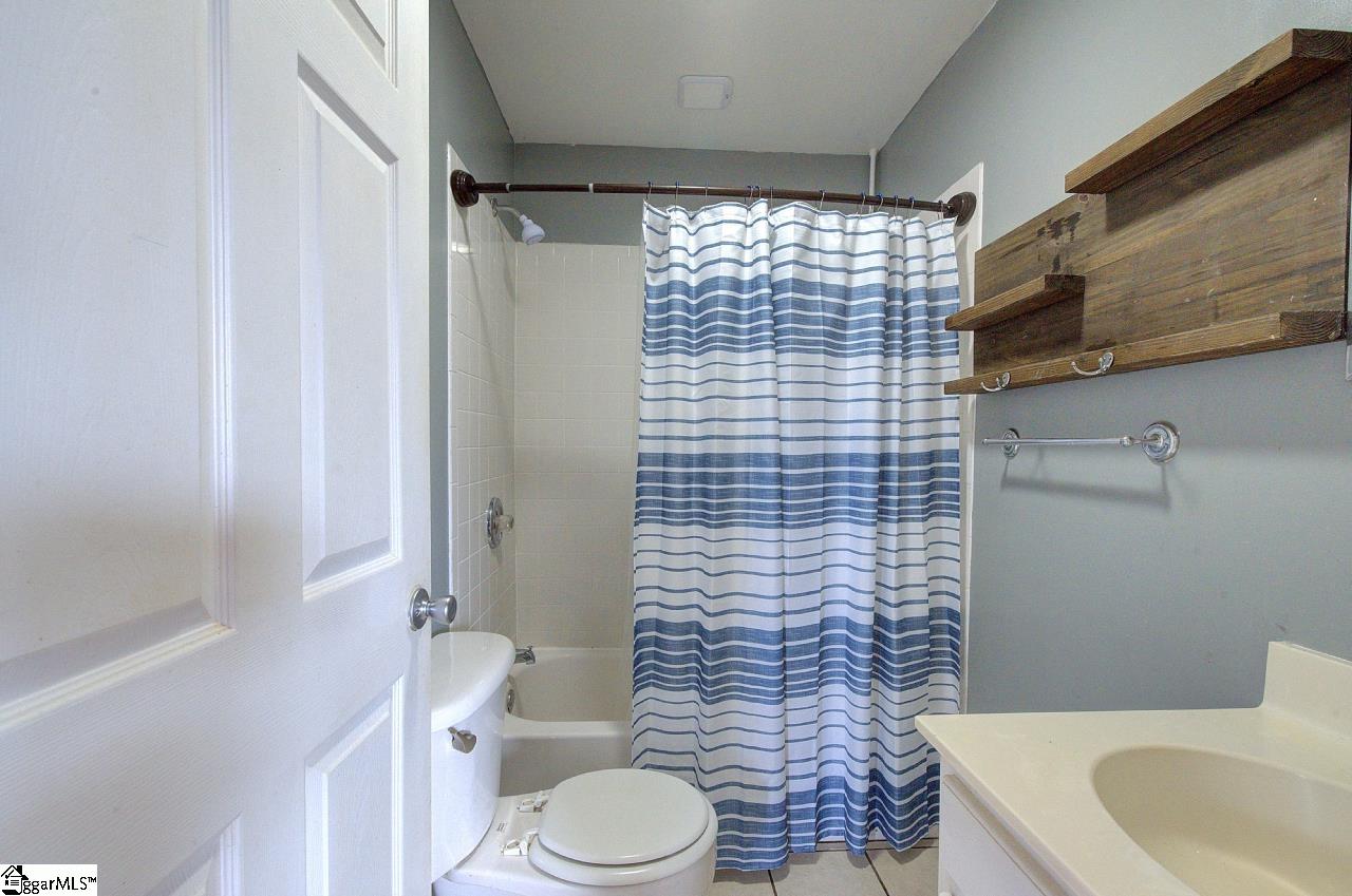 325 Rock Quarry Road Travelers Rest, SC 29690 - Photo 21 of 35