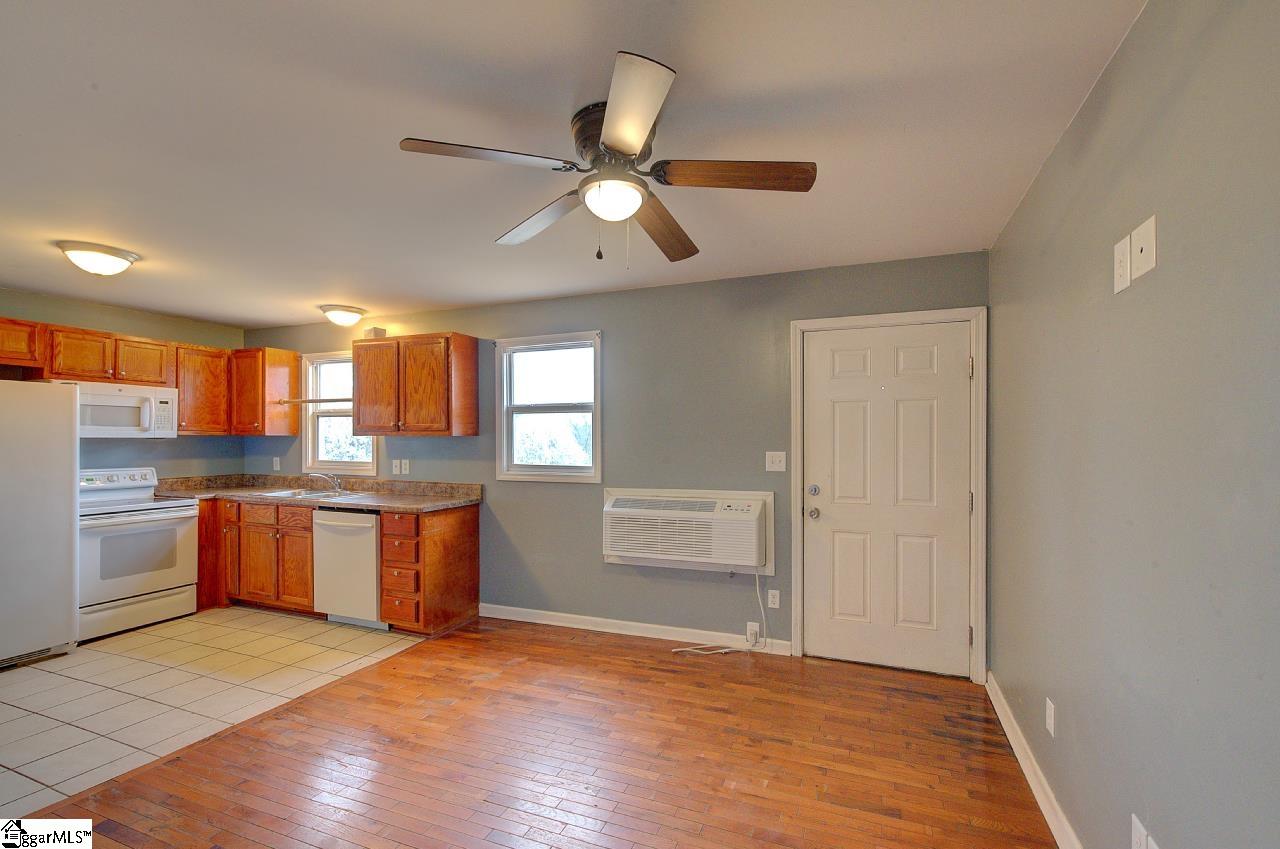 325 Rock Quarry Road Travelers Rest, SC 29690 - Photo 6 of 35