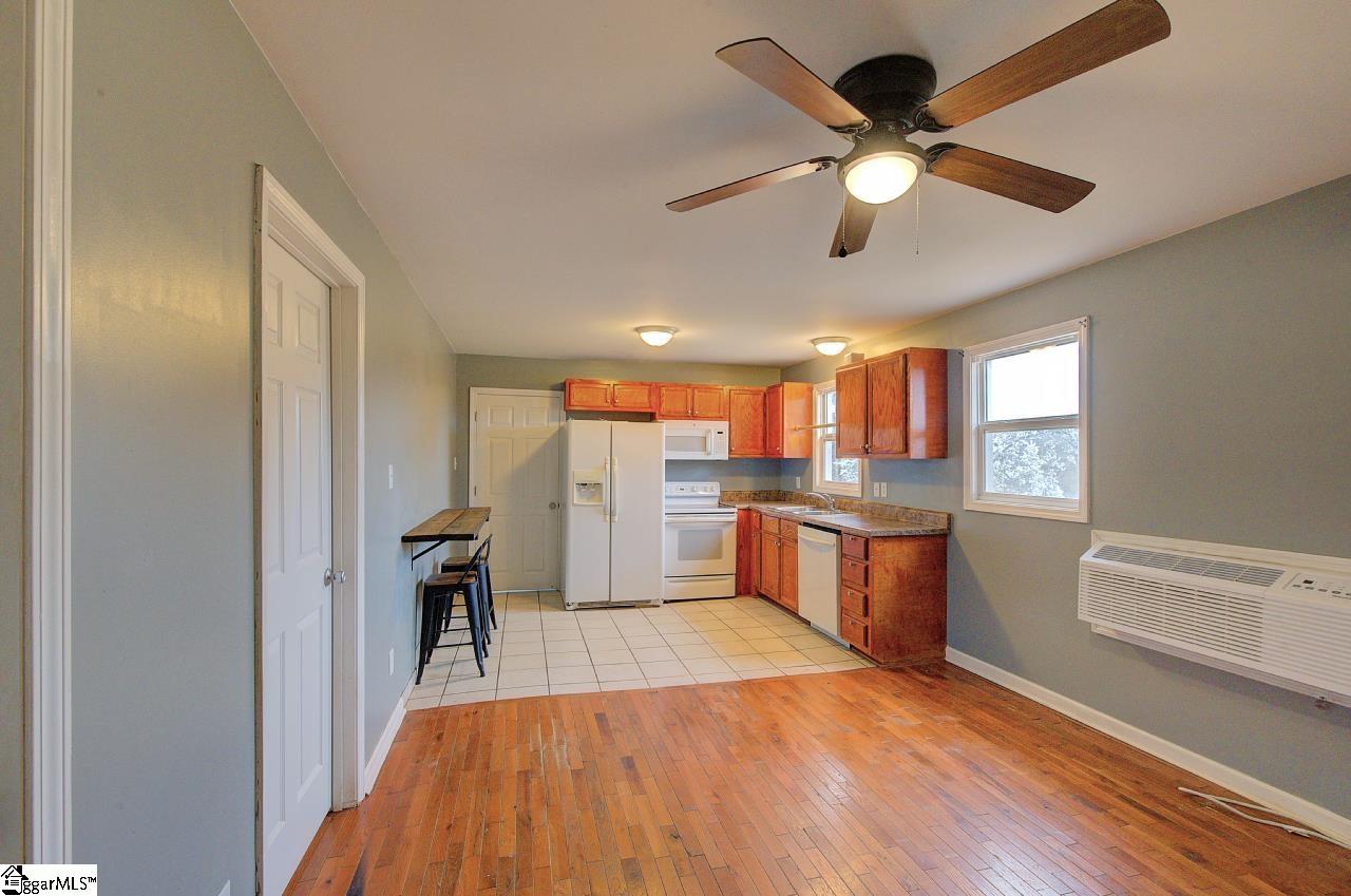 325 Rock Quarry Road Travelers Rest, SC 29690 - Photo 7 of 35