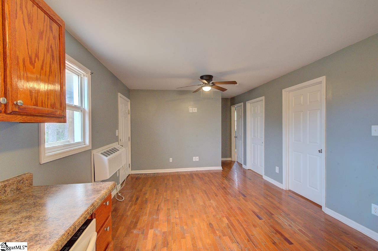 325 Rock Quarry Road Travelers Rest, SC 29690 - Photo 9 of 35