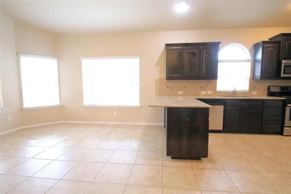 $2,000 | 4817 Green River Drive, Denton, TX 76208