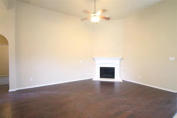 $2,000 | 4817 Green River Drive, Denton, TX 76208