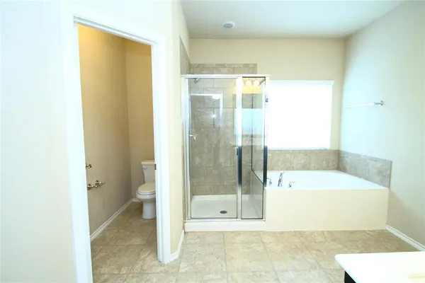 $2,000 | 4817 Green River Drive, Denton, TX 76208