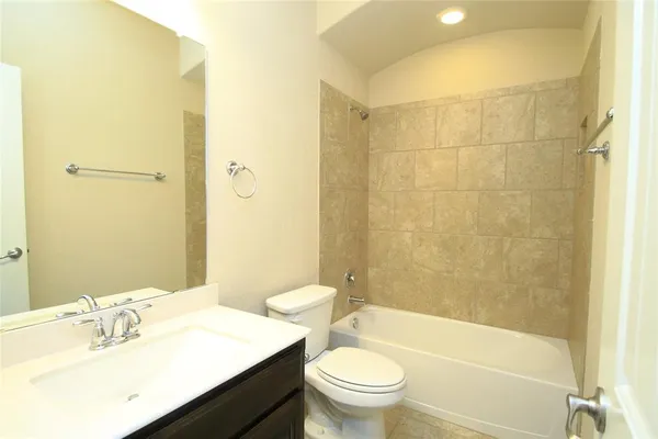 $2,000 | 4817 Green River Drive, Denton, TX 76208