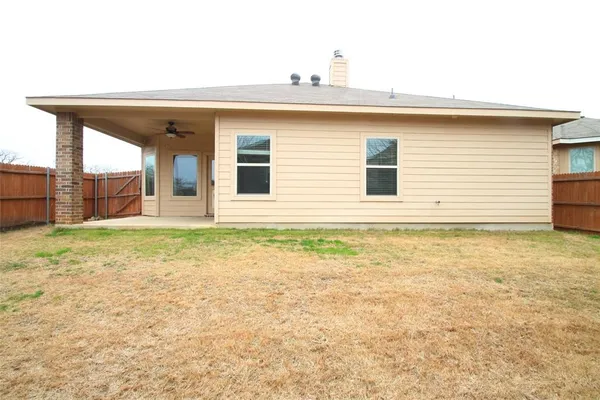 $2,000 | 4817 Green River Drive, Denton, TX 76208