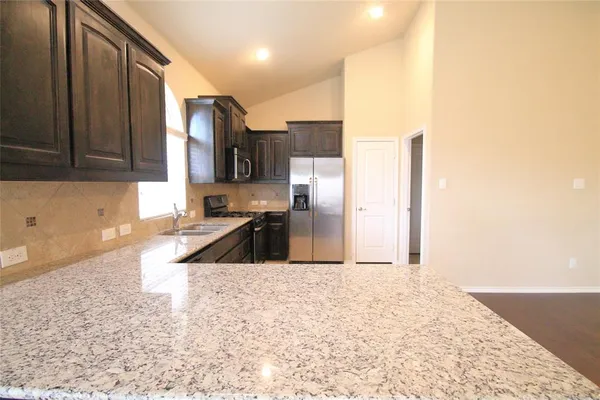 $2,000 | 4817 Green River Drive, Denton, TX 76208