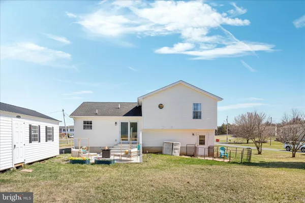 $374,900 | 302 Montana Court, Bunker Hill, WV 25413