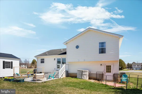 $374,900 | 302 Montana Court, Bunker Hill, WV 25413