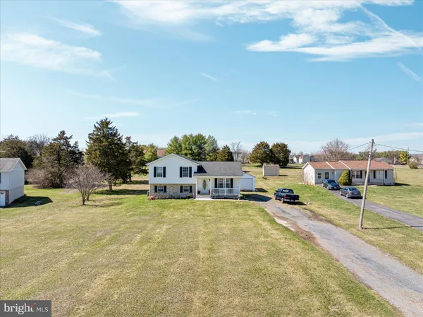 $374,900 | 302 Montana Court, Bunker Hill, WV 25413