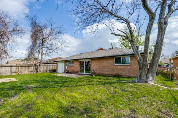 $199,000 | 803 Knob Hollow Street, Channelview, TX 77530