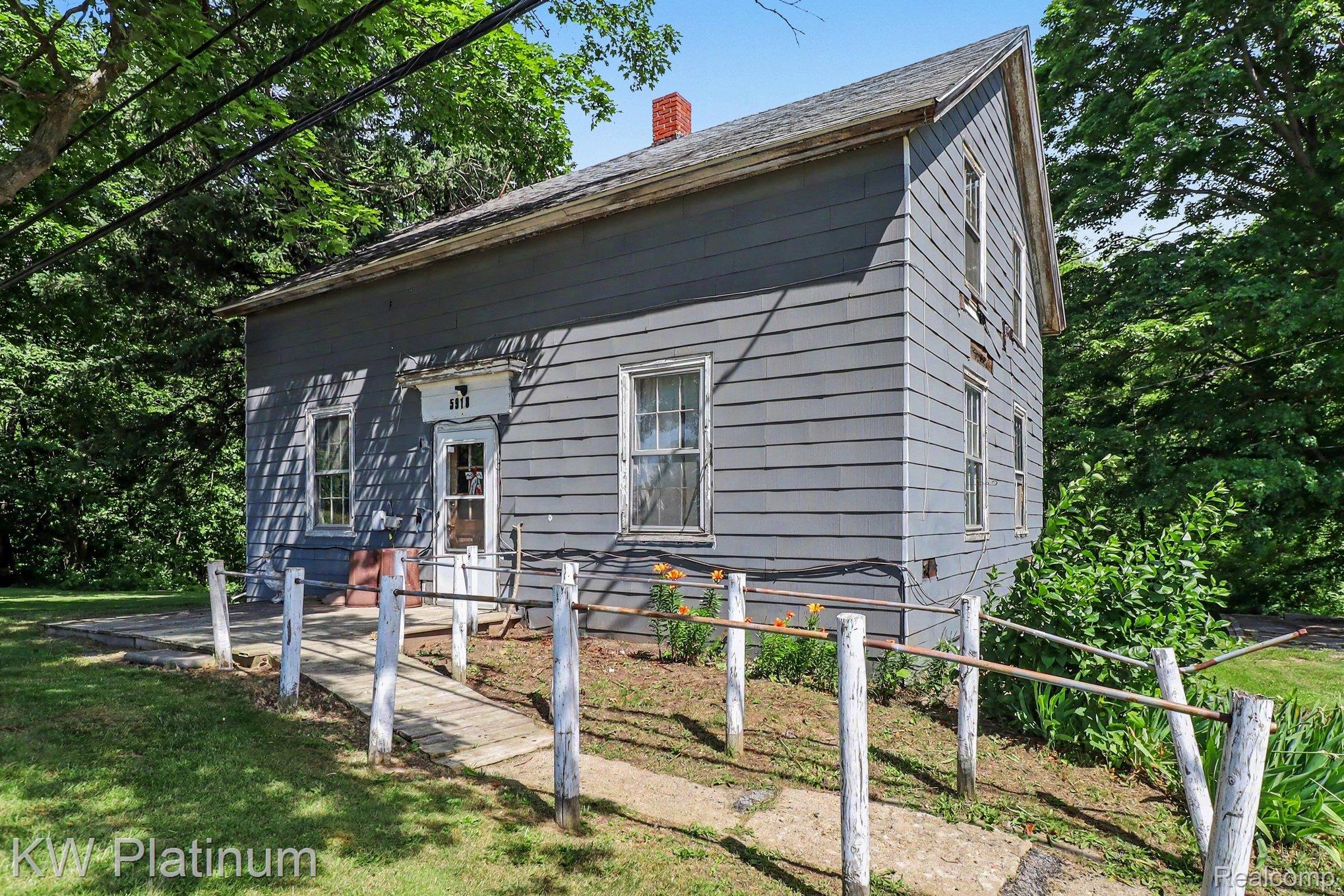 5918 Jeddo Road Jeddo, MI 48032 - Photo 5 of 46 005_file_3283.jpg