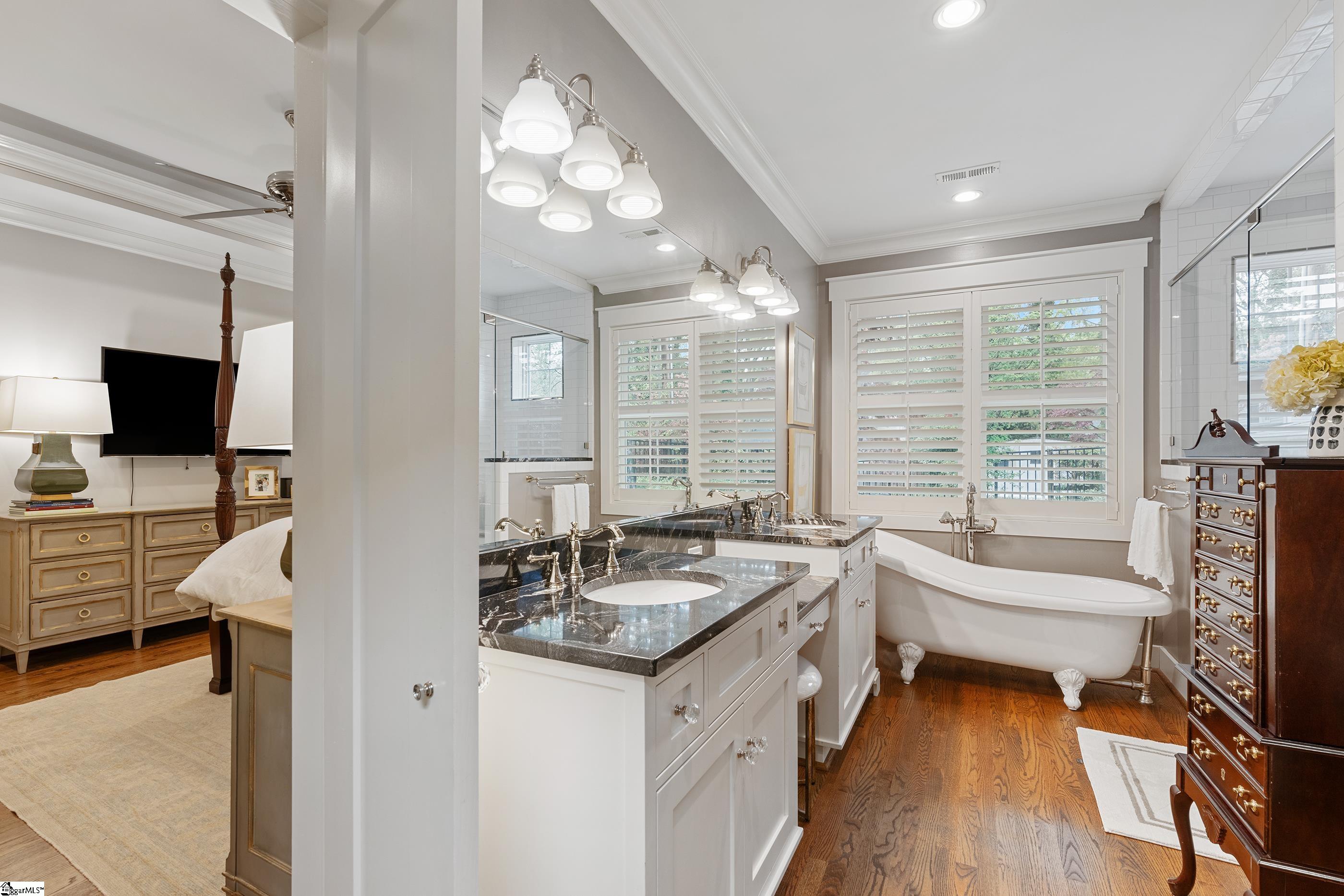 307 Grove Road Greenville, SC 29605 - Photo 17 of 35
