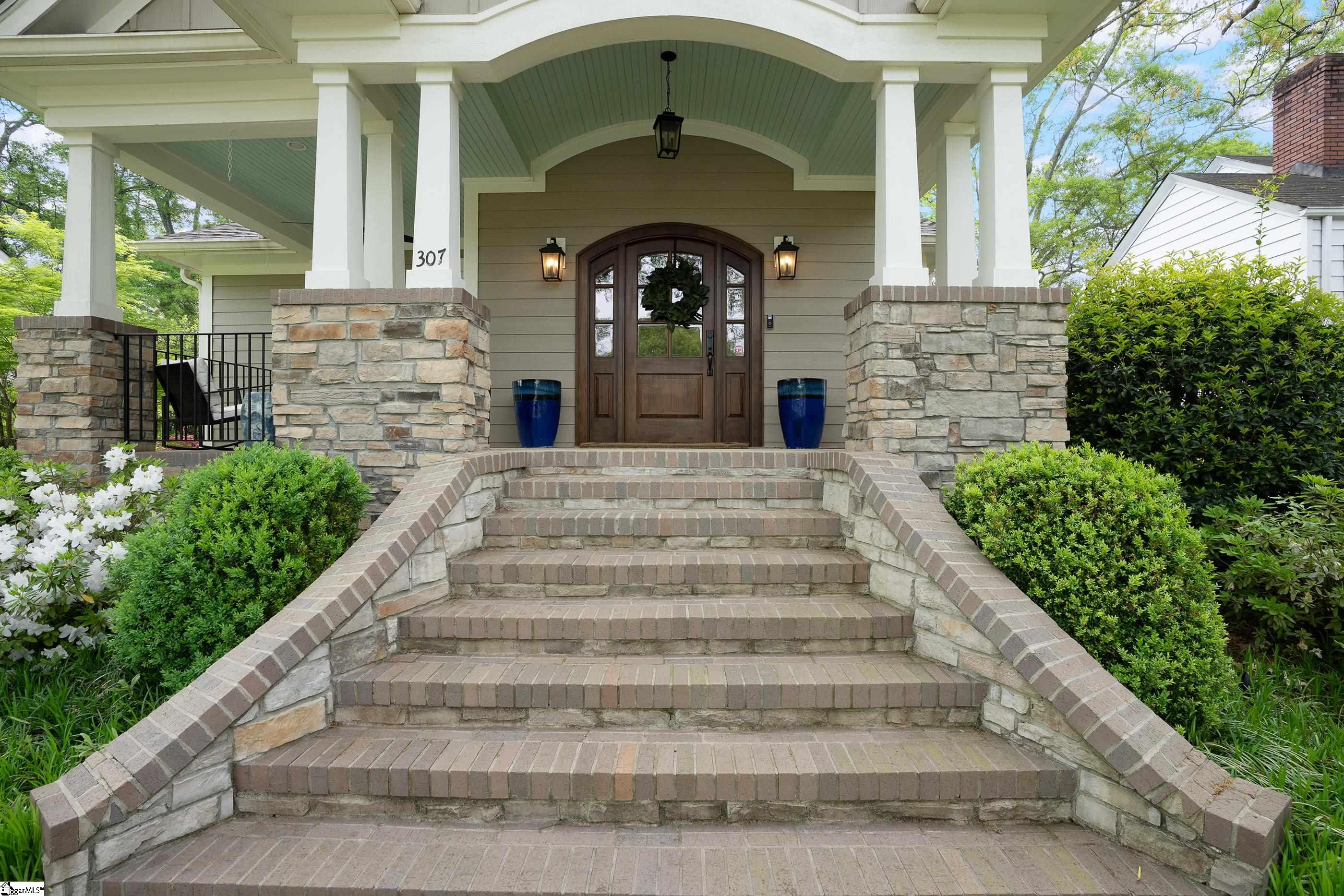 307 Grove Road Greenville, SC 29605 - Photo 2 of 35