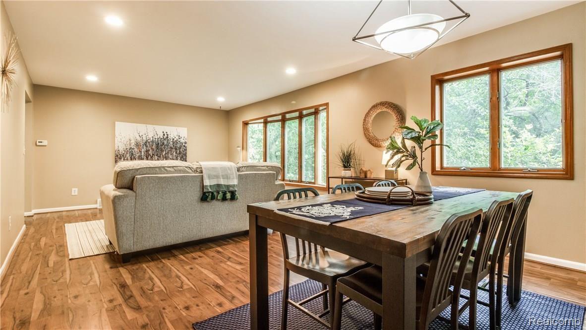 5097 Aintree Court Rochester, MI 48306 - Photo 10 of 41 Interiors (11 of 48).jpg