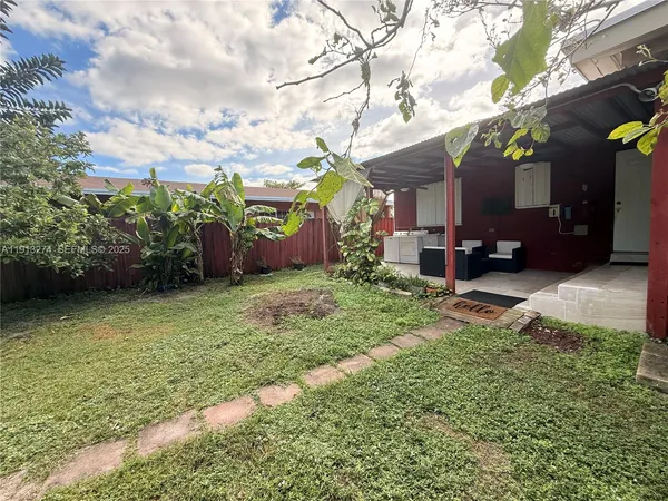 $2,950 | 2435 Wilson Street, Unit 1, Hollywood, FL 33020