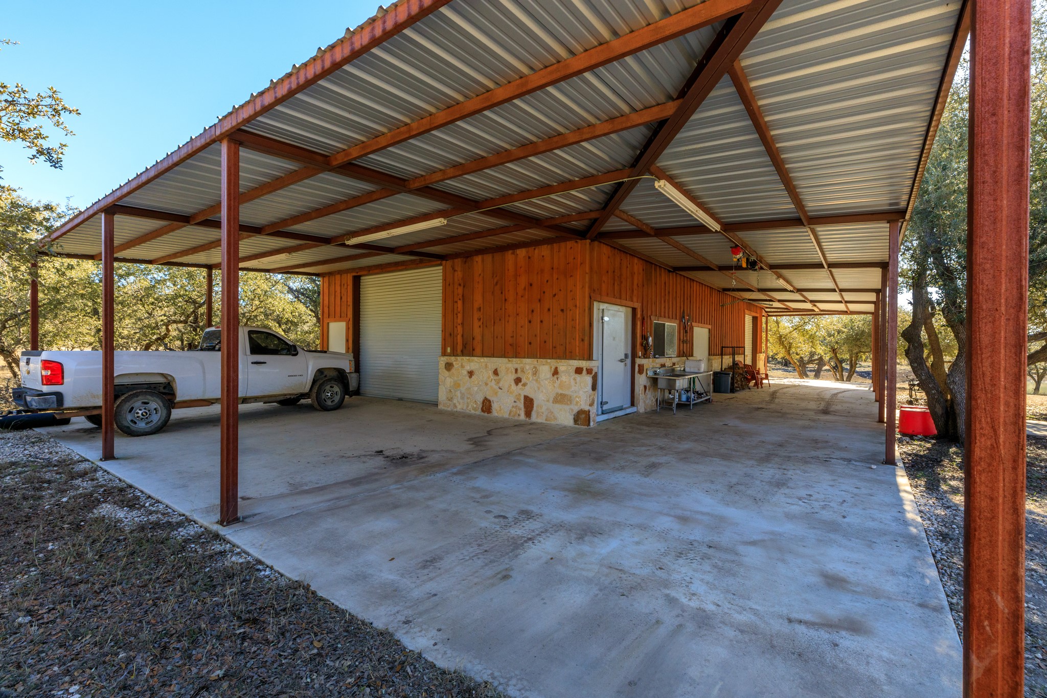 3691 K2 Road Leakey, TX 78873 - Photo 15 of 34 a view of a garage