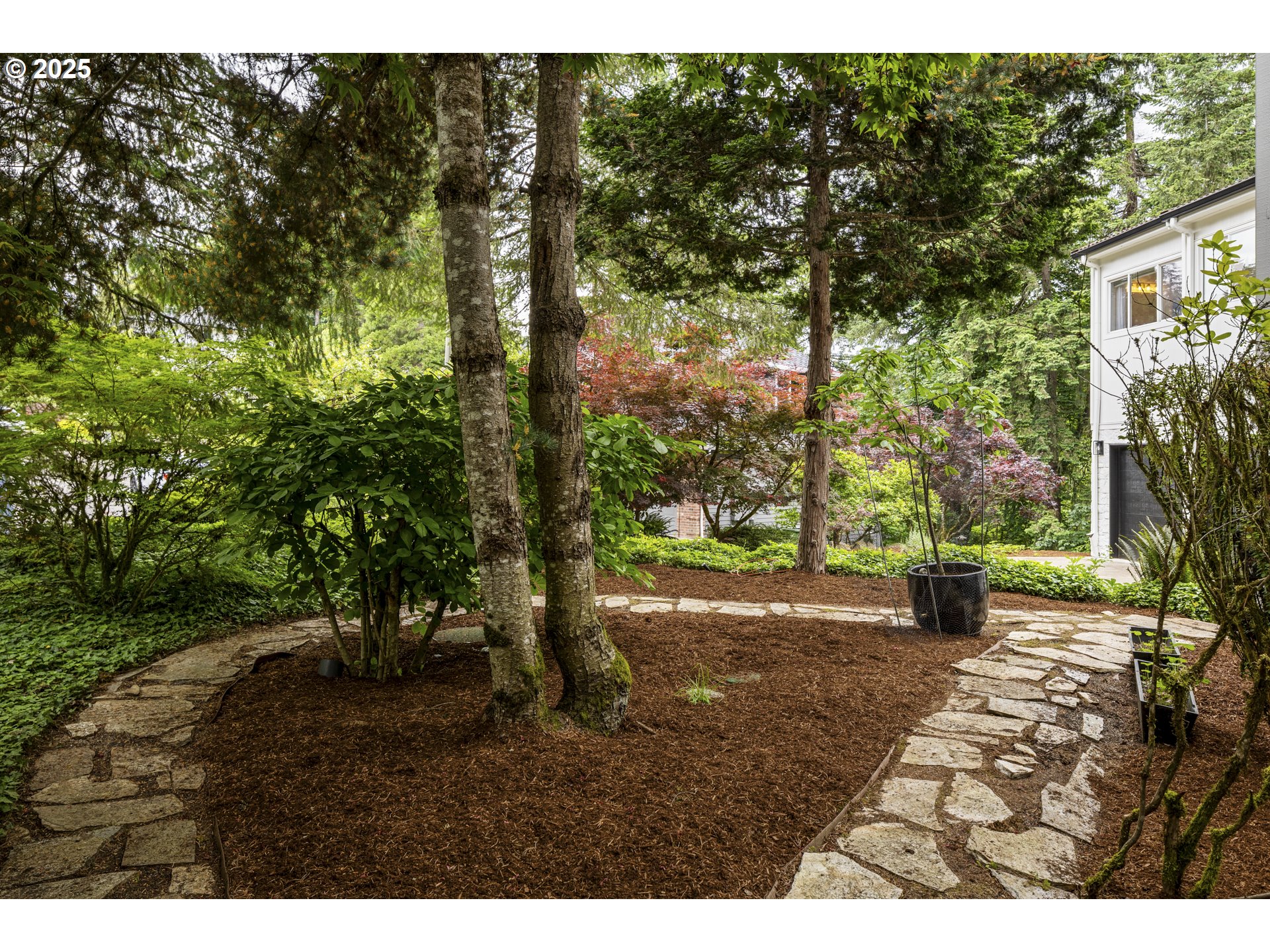 1983 Ridgewood Road Lake Oswego, OR 97034 - Photo 47 of 48 Gallery Image 47