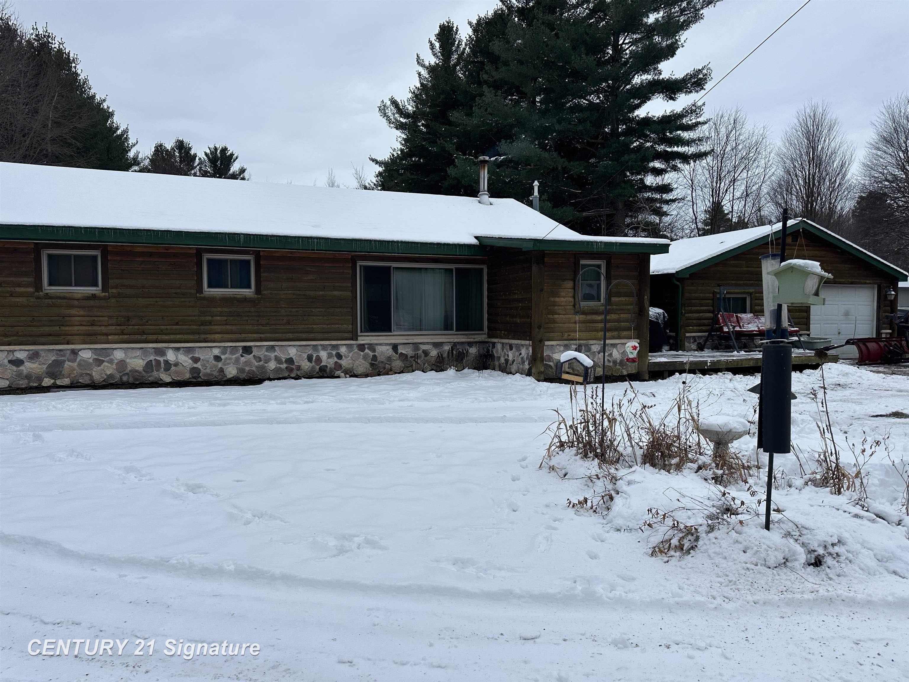 2245 West Burt Road Montrose, MI 48457 - Photo 2 of 25 50195770-0aab27d4-88a0-4665-baa0-e4eb936cd835.JPG