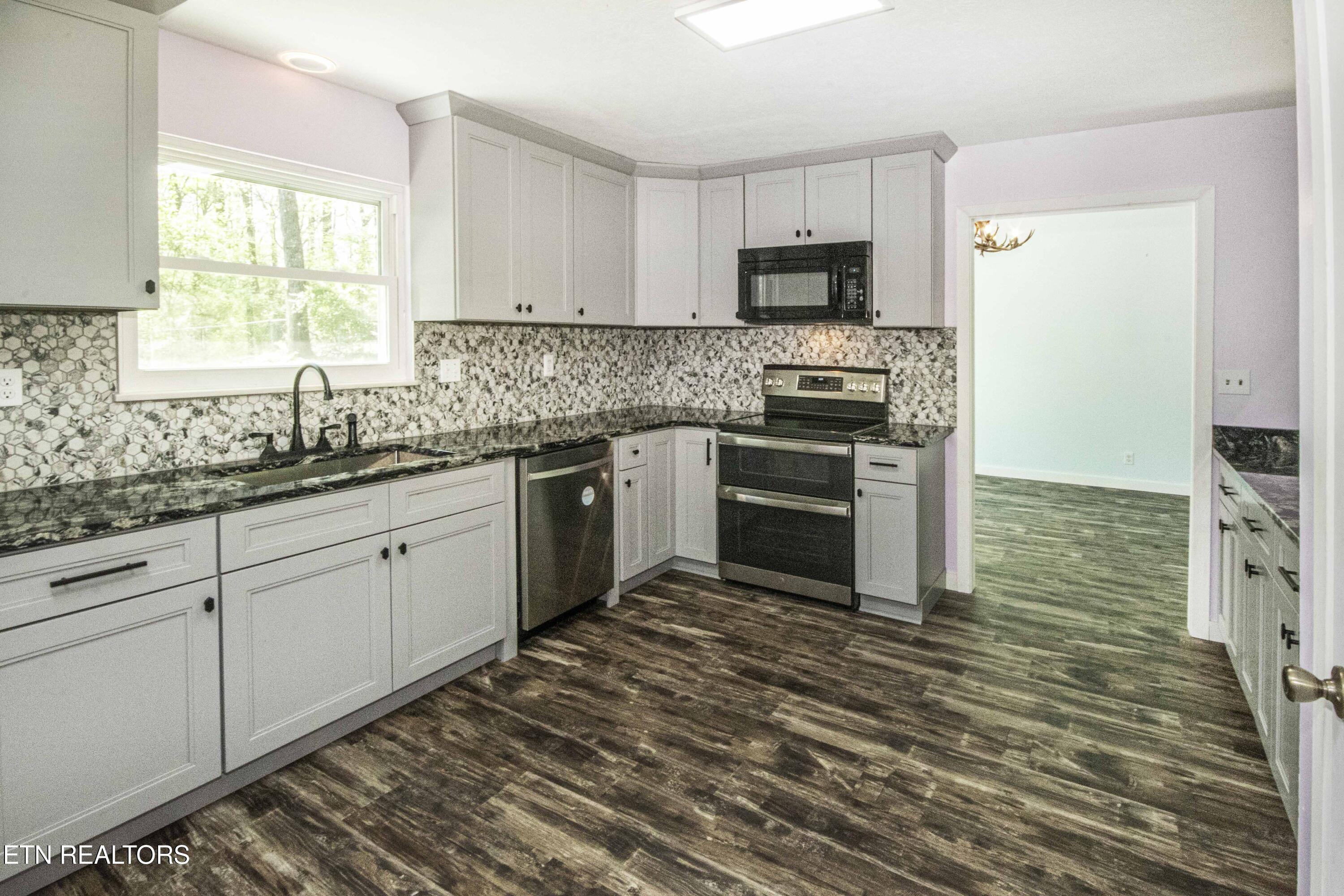 123 Oklahoma Avenue Oak Ridge, TN 37830 - Photo 20 of 47 V19A0099