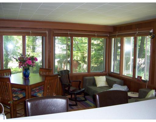 40 Chester Brook Road Waltham, MA 02452 - Photo 4 of 7 Gallery Image 4