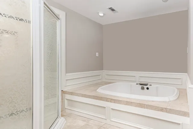 a bathroom with a tub