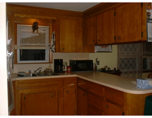 424 Franklin Road Fitchburg, MA 01420 - Photo 2 of 5 Gallery Image 2