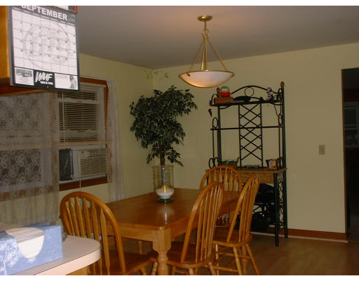 424 Franklin Road Fitchburg, MA 01420 - Photo 3 of 5 Gallery Image 3