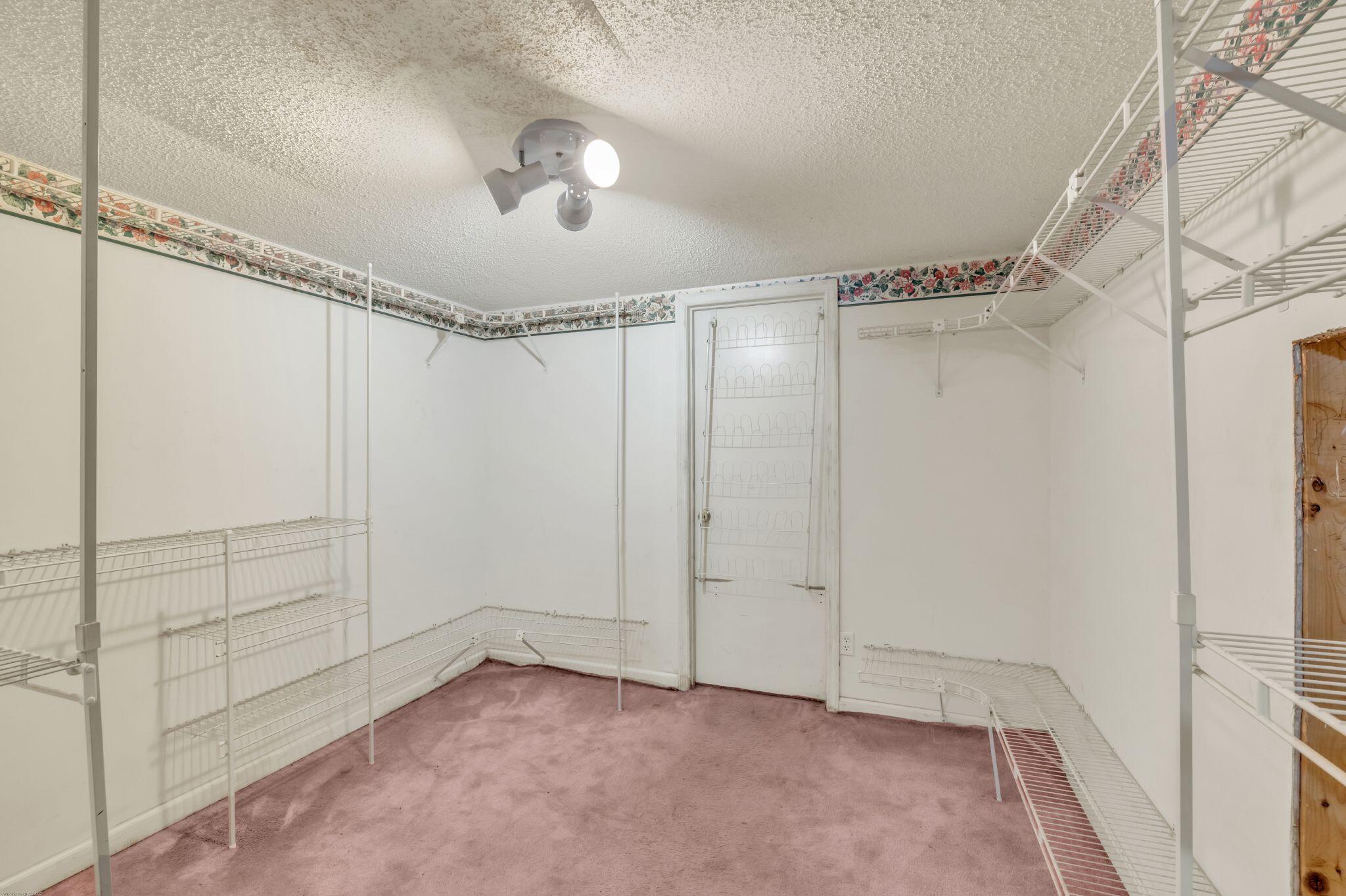 7234 Banther Road Harrison, TN 37341 - Photo 19 of 35 Large closet space