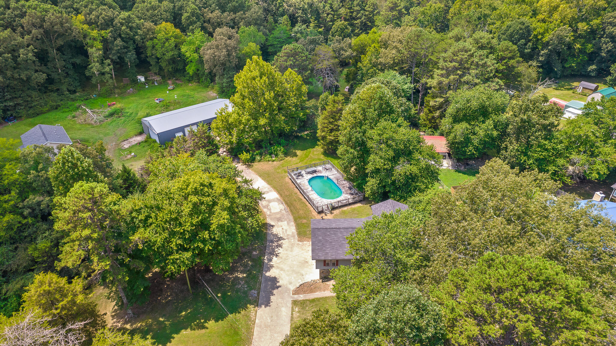 7234 Banther Road Harrison, TN 37341 - Photo 34 of 35 Overview of property in summer