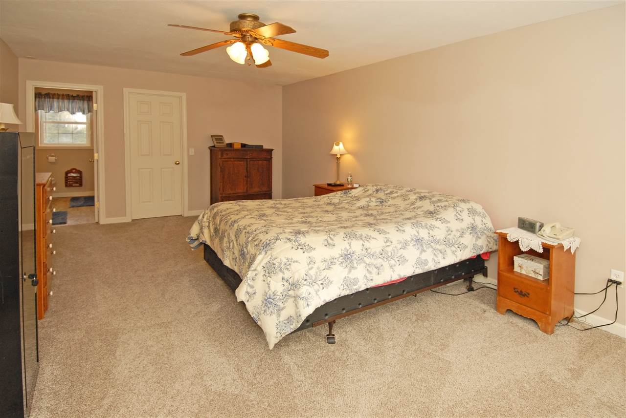 122 Winkley Farm Lane Rochester, NH 03867 - Photo 20 of 38