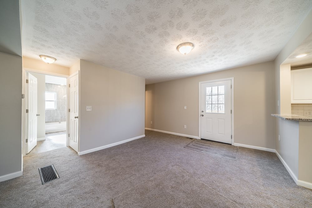 6127 Locust Road Latonia, KY 41015 - Photo 10 of 33 Gallery Image 10