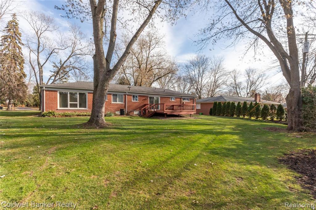 32143 Hearthstone Road Farmington Hills, MI 48334 - Photo 25 of 31