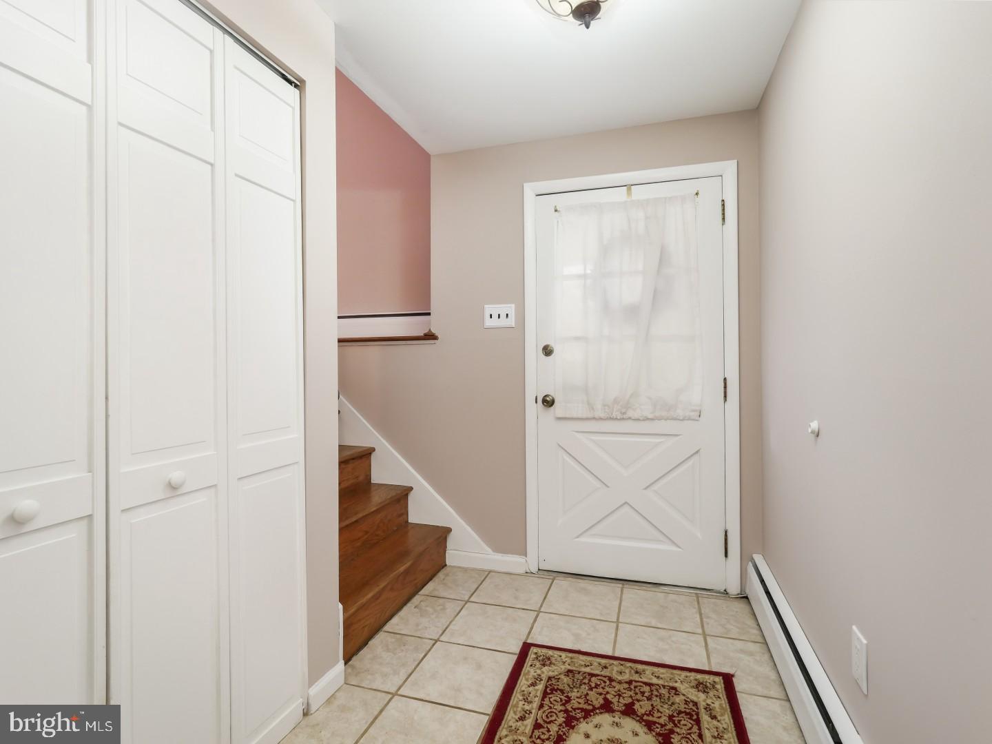 719 Spring Hill Road Langhorne, PA 19053 - Photo 4 of 25 Foyer