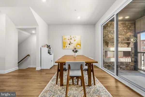 $1,075,000 | 820 South Greenbrier Street, Arlington, VA 22204