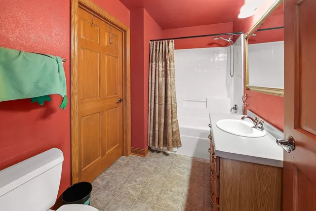 $644,000 | W144N10968 West Fond Du Lac Avenue, Germantown, WI 53022