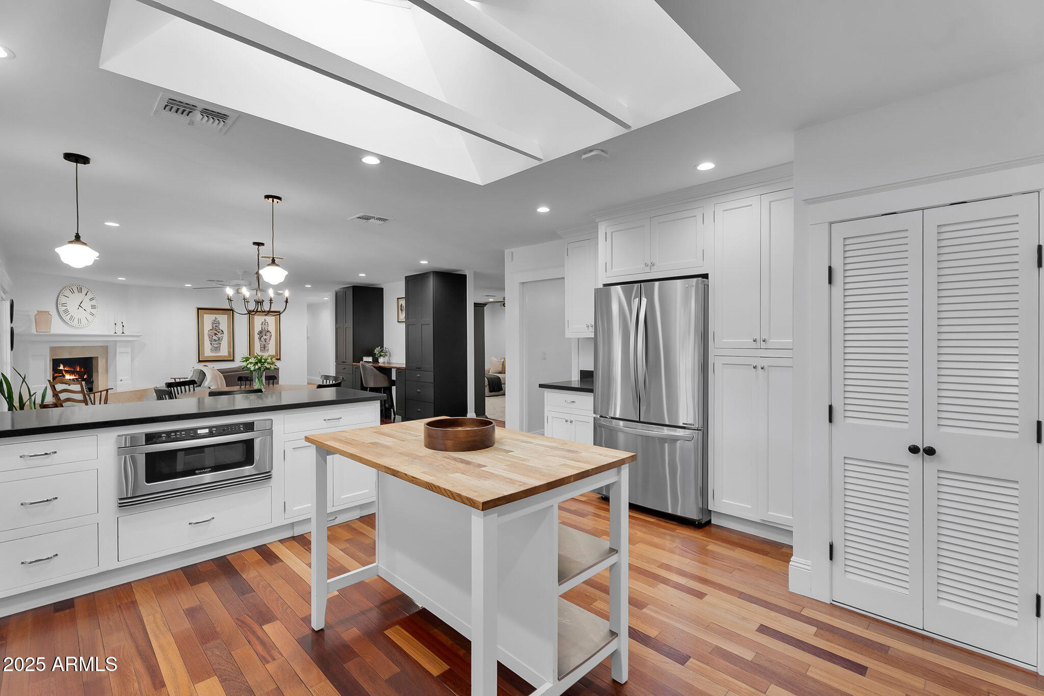 229 West Berridge Lane Phoenix, AZ 85013 - Photo 20 of 78 Kitchen