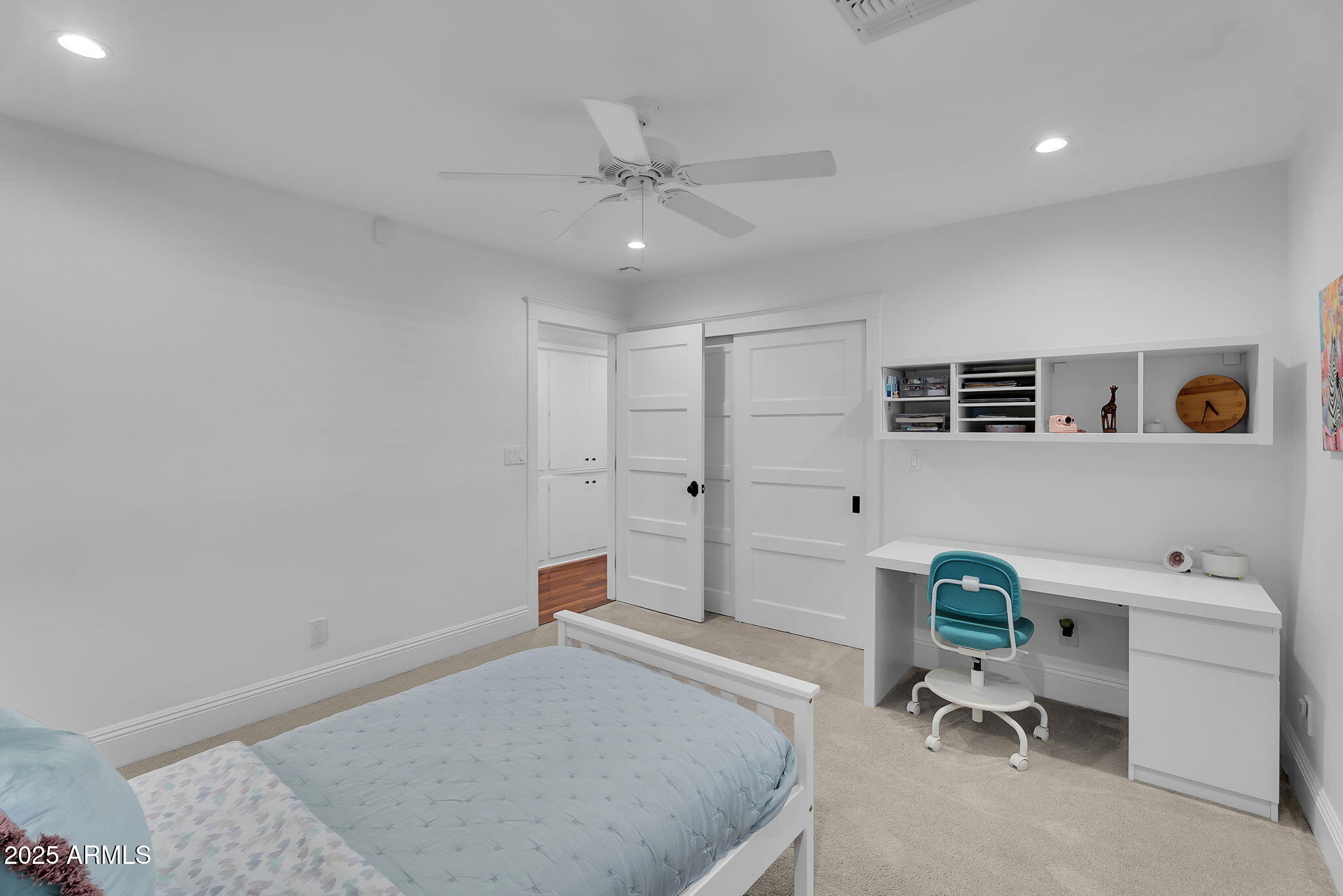 229 West Berridge Lane Phoenix, AZ 85013 - Photo 34 of 78 a bedroom with a bed and furniture