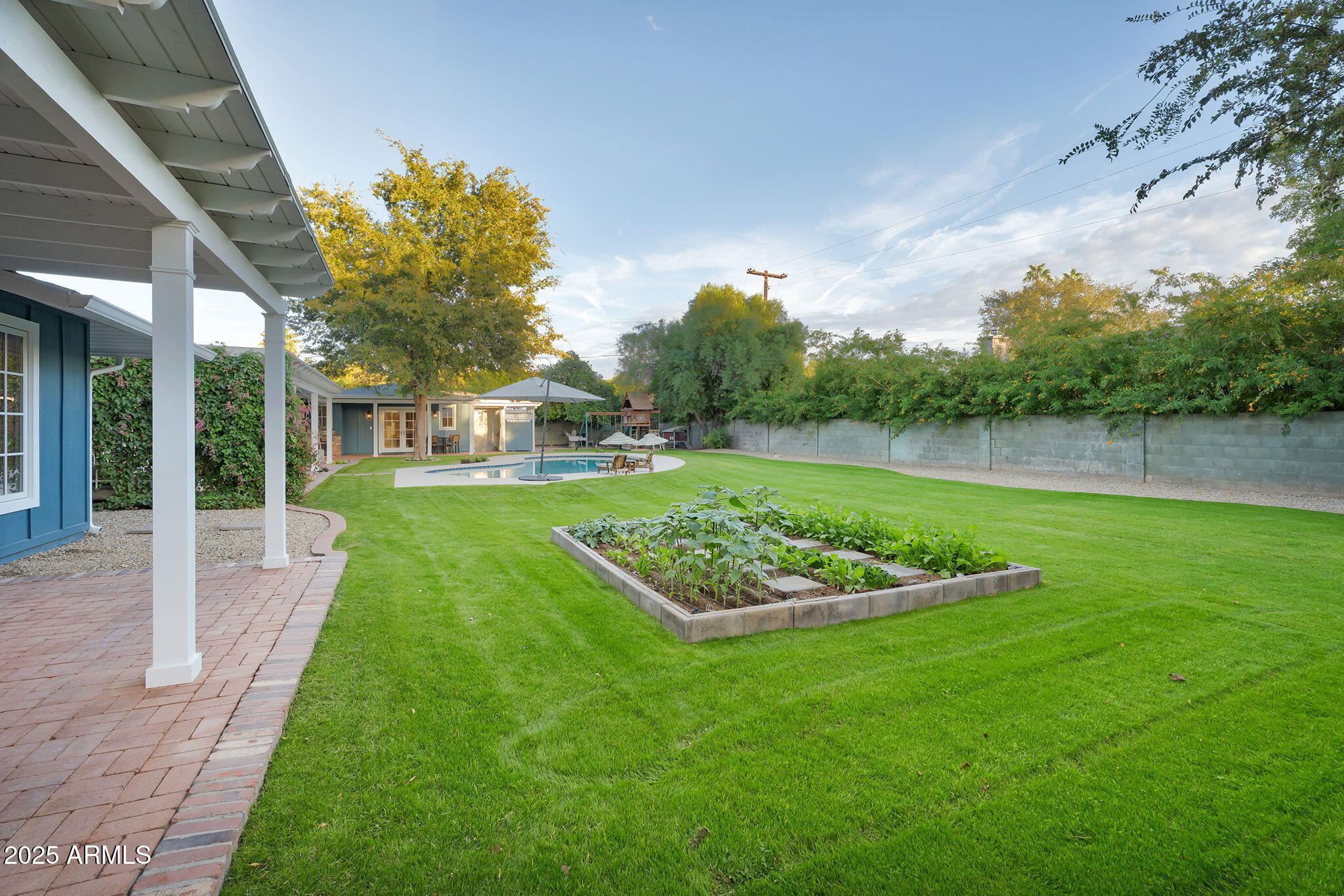 229 West Berridge Lane Phoenix, AZ 85013 - Photo 52 of 78 Backyard