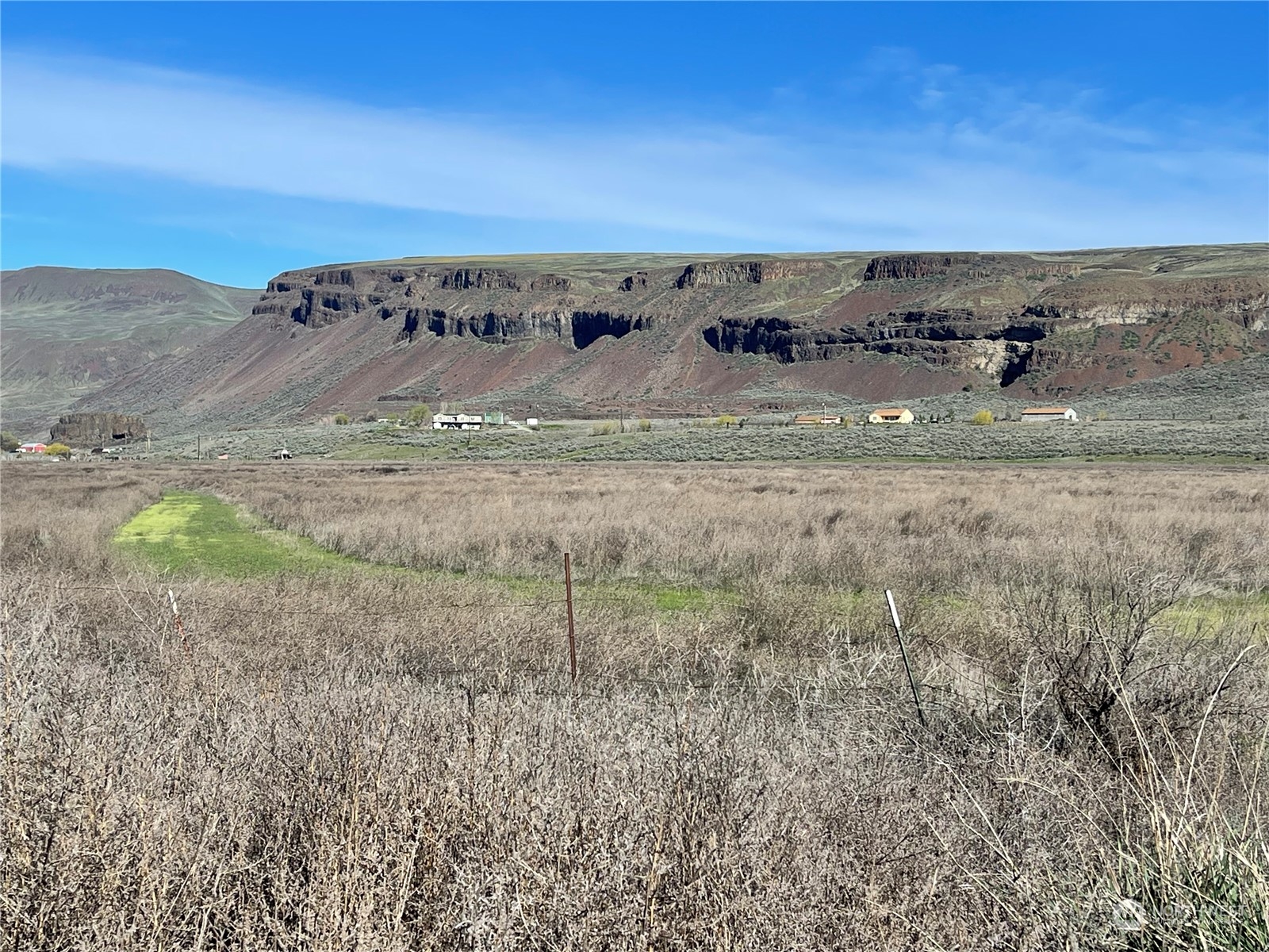 -nna Palisades Road Palisades, WA 98845 - Photo 5 of 5 a view of a beach with ocean view