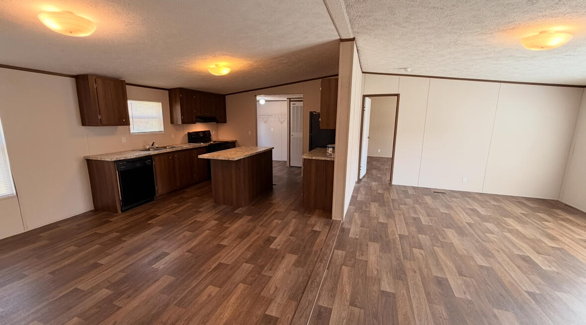 662 Piccadilly Avenue Spring City, TN 37381 - Photo 3 of 30 IMG_7524