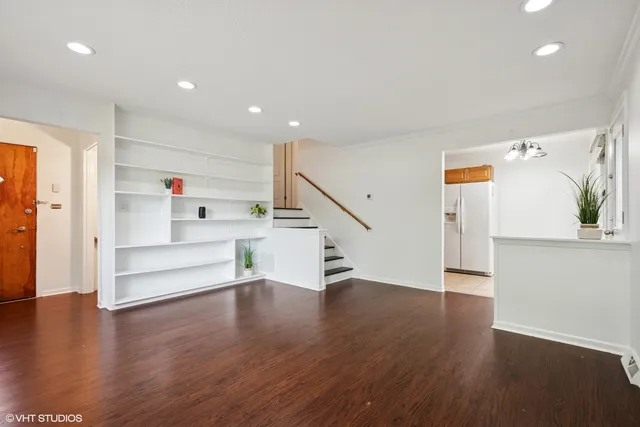 $322,000 | 2208 Foster Street, Evanston, IL 60201