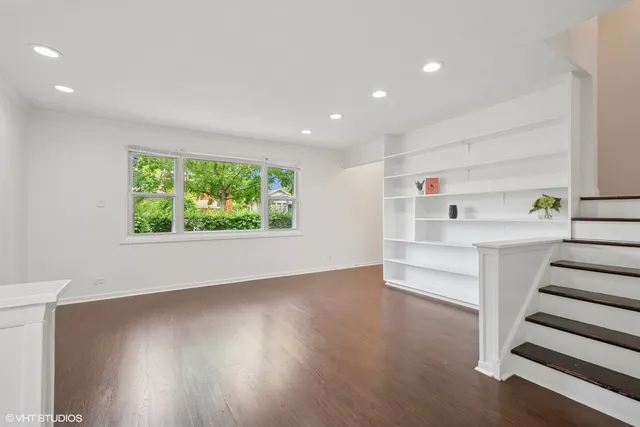 $322,000 | 2208 Foster Street, Evanston, IL 60201