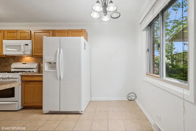 $322,000 | 2208 Foster Street, Evanston, IL 60201