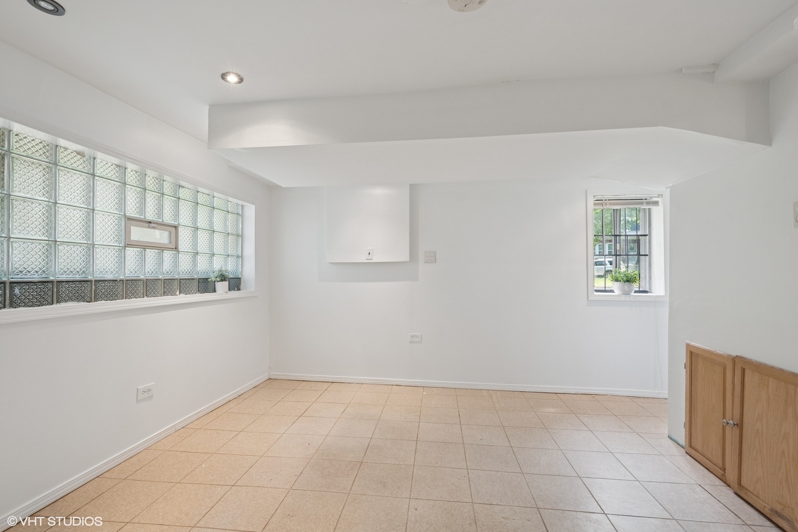 2208 Foster Street Evanston, IL 60201 - Photo 10 of 16