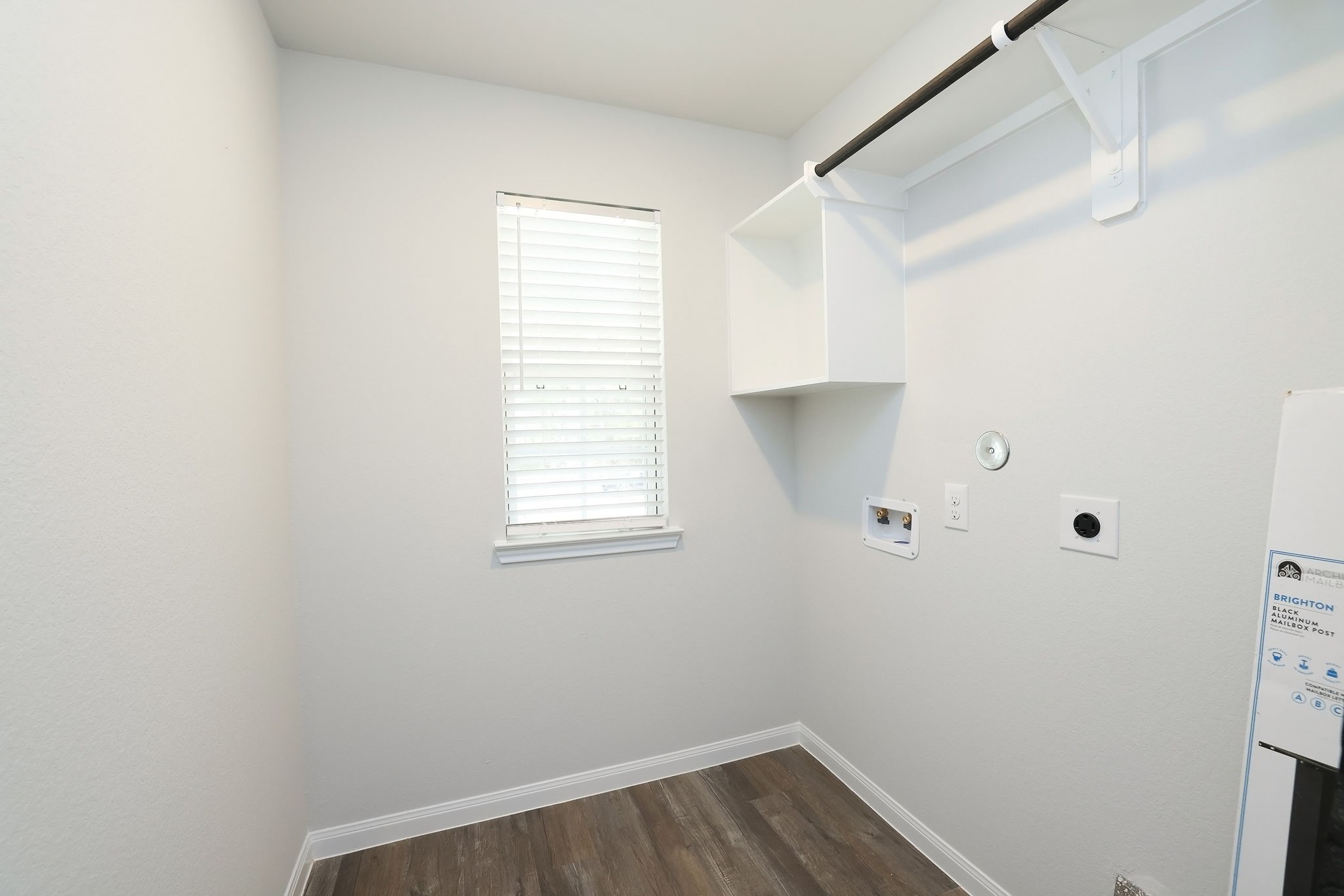 26439 Lake Shore Drive Hempstead, TX 77445 - Photo 27 of 45 a view of room with window and hardwood floor