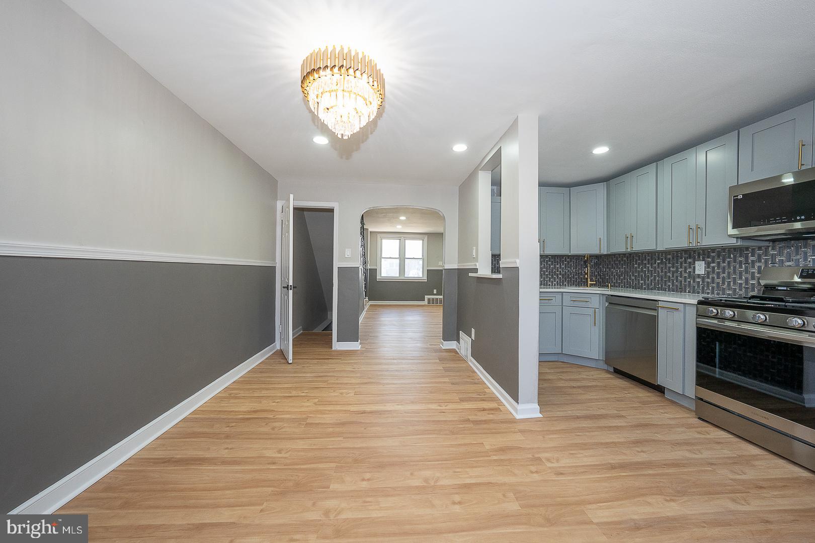 242 Spring Valley Road Darby, PA 19023 - Photo 18 of 45