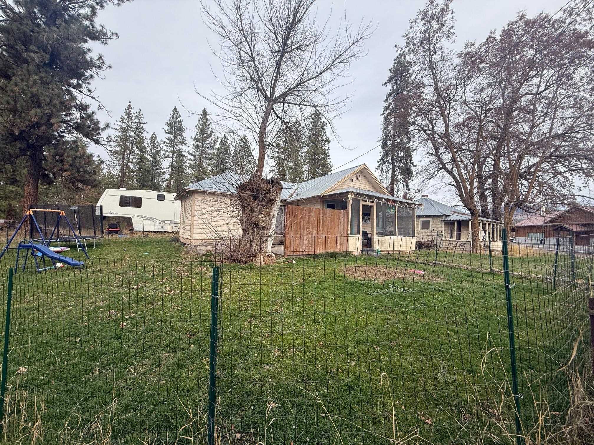 25 S Highway Hunters, WA 99137 - Photo 4 of 23